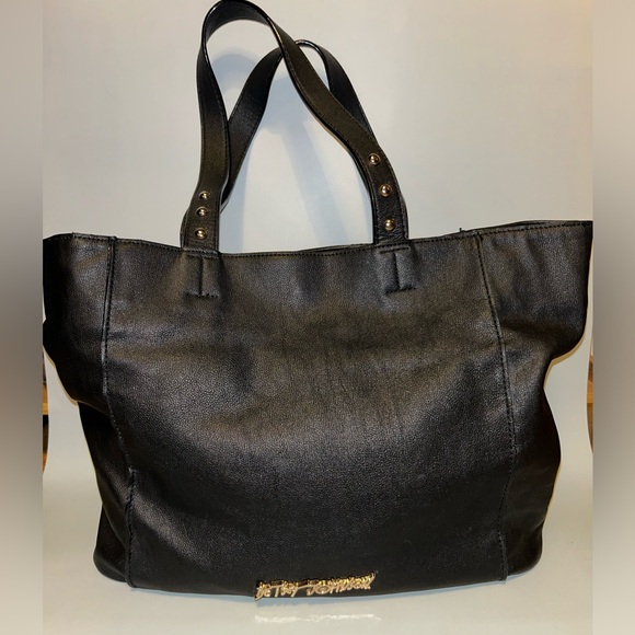 Euc betsey johnson leather shoulder bag - Picture 1 of 9